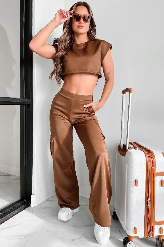 Point Of Interest Crop Top & Cargo Pants Set (Mocha)