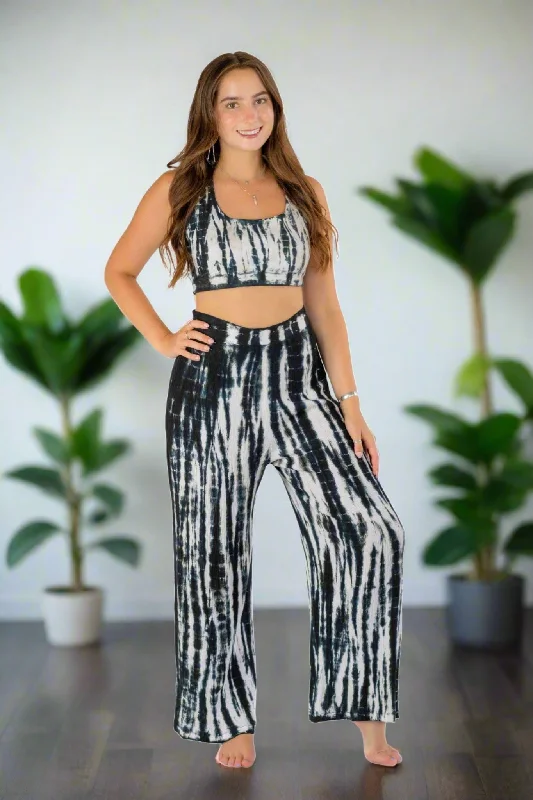 Electric Zebra Petite Wide Leg Pants